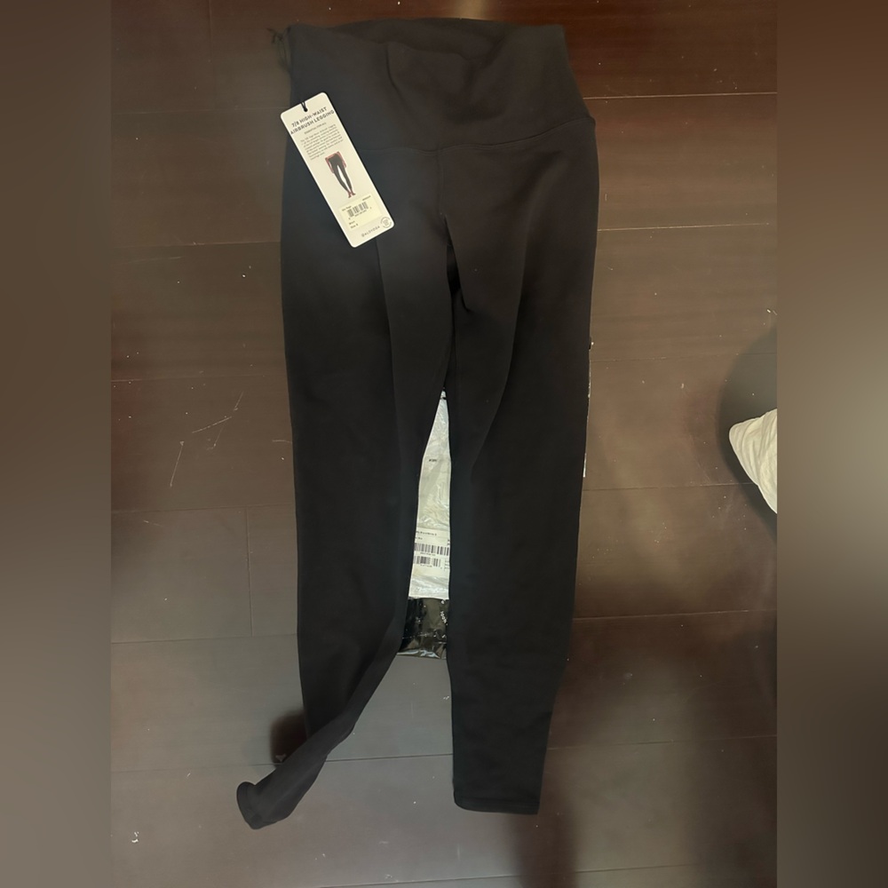 ALO Yoga 7/8 Highwaist Airbrush Leggings